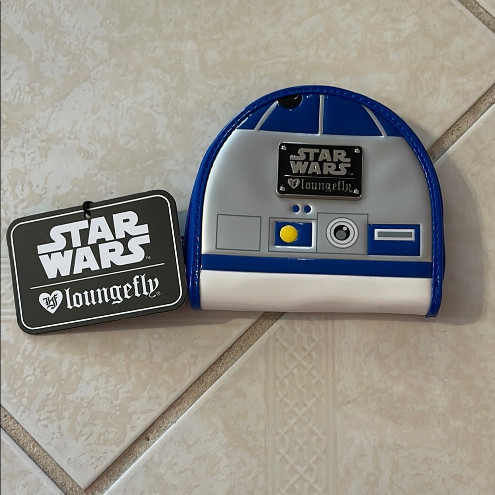 Loungefly Star Wars R2-D2 Coin Purse